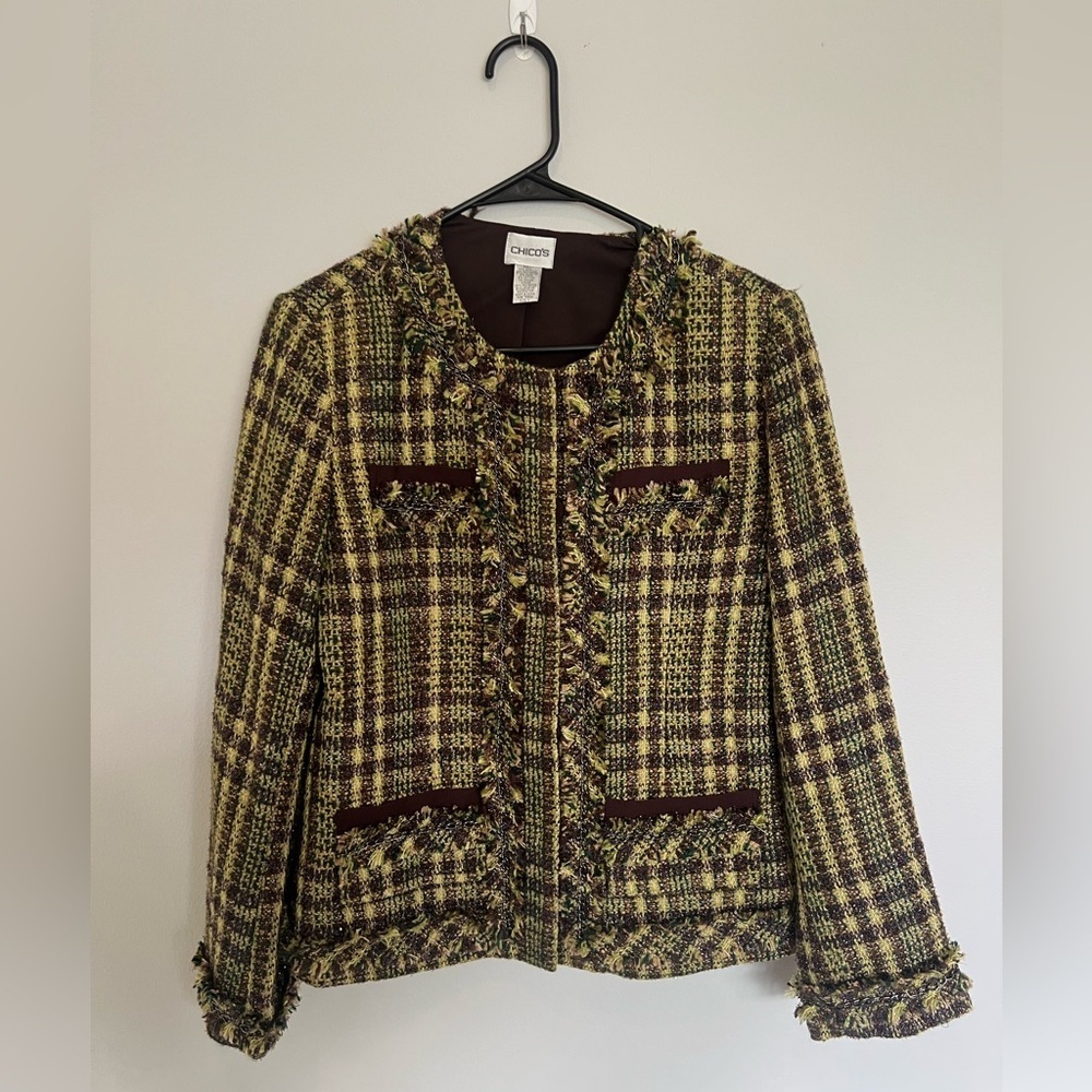 Chico’s Tweed Plaid Jacket Size 1 Brown Green Fringe Trim Cropped Blazer